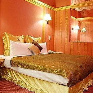 The We Hotel